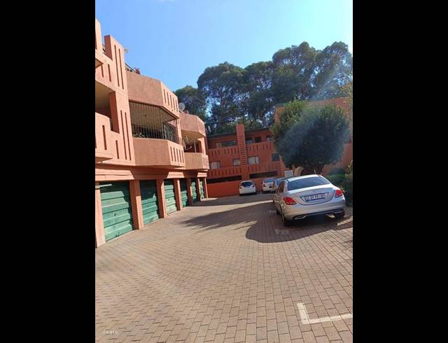 1 BEDROOM APARTMENT FOR SALE IN WINDSOR EAST